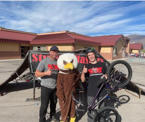 BMS Stunt crew and Rees Eagle mascot